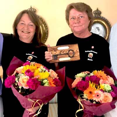 Cia Blom och Marie Sandström när de tog emot Norrtälje Nyckel 2018